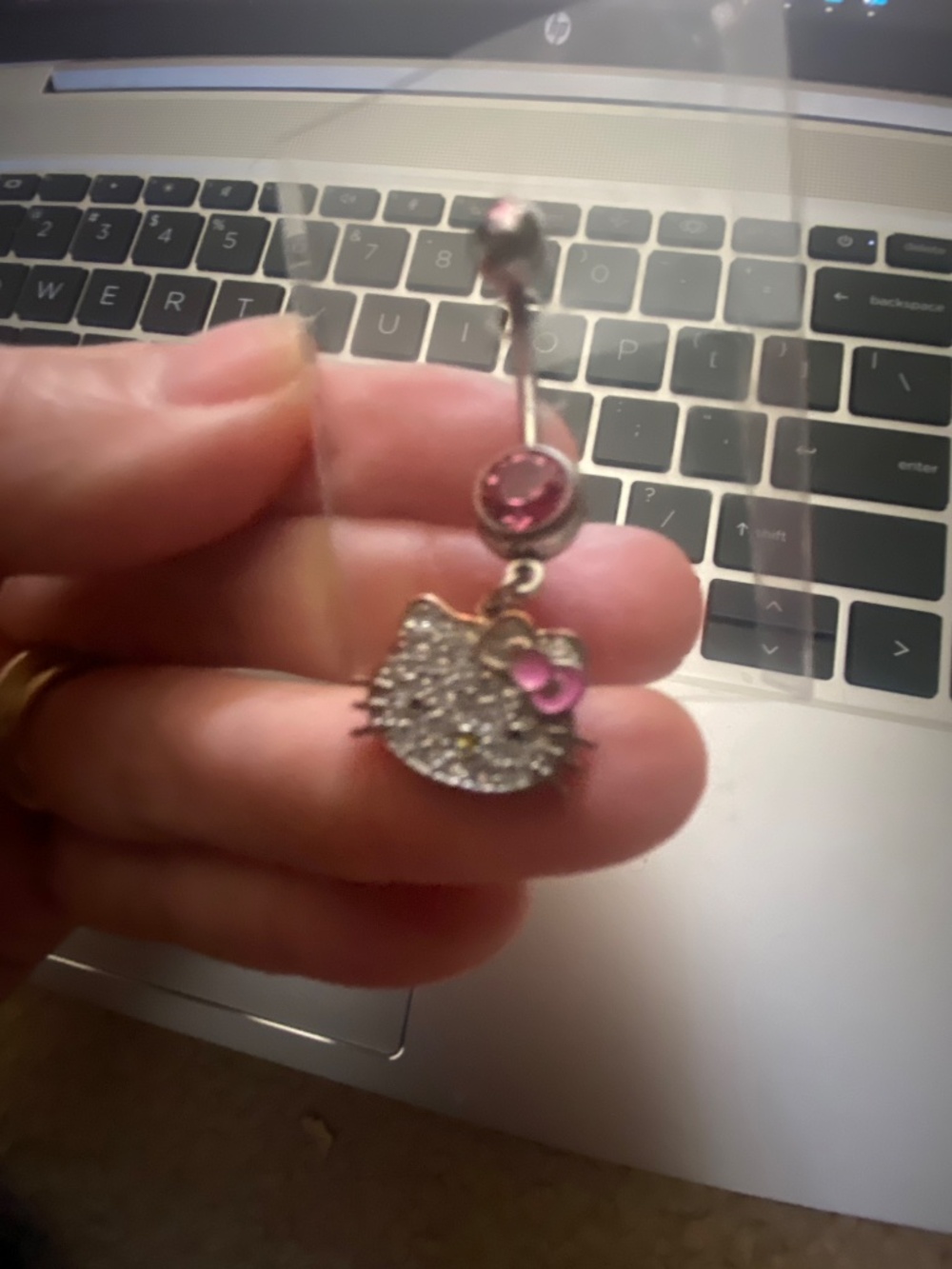 Hello kitty belly button piercing ring - Picture 2 of 2
